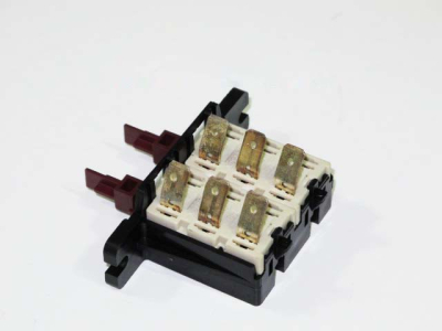 ВЫКЛЮЧАТЕЛЬ